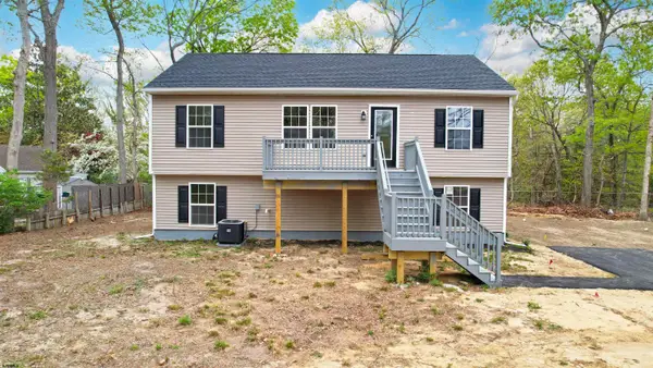 5609 Briarwood Dr, Millville, NJ 08332-5149