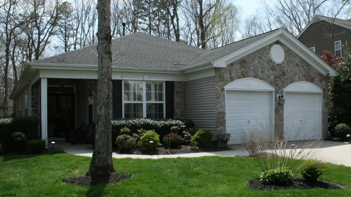 666 Country Club Dr, Egg Harbor City, NJ 08215 - #1