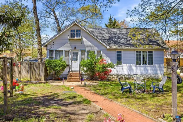 111 Buffalo Ave, Somers Point, NJ 08244
