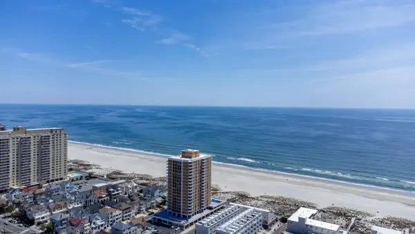 5200 Boardwalk 12f #12F, Ventnor, NJ 08406