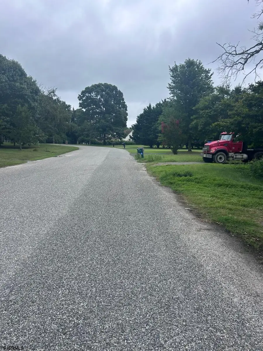 18 E Ravenwood Dr, Clermont, NJ 08210 - #2