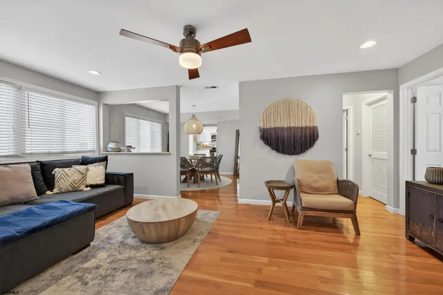 22 S Washington Ave, Margate City, NJ 08402 - #3