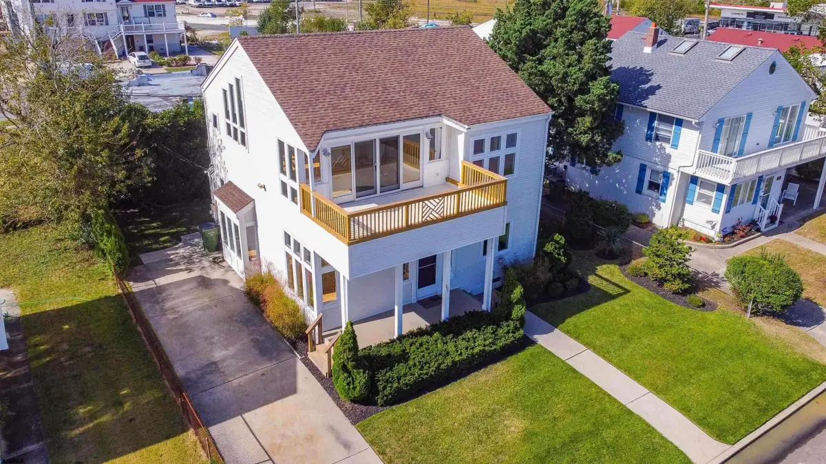 207 E Plaza Pl, Egg Harbor, NJ 08232-2931 - #1