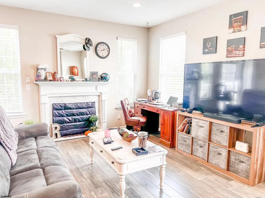40 Meadow Cir, McKee City, NJ 08330 - #2