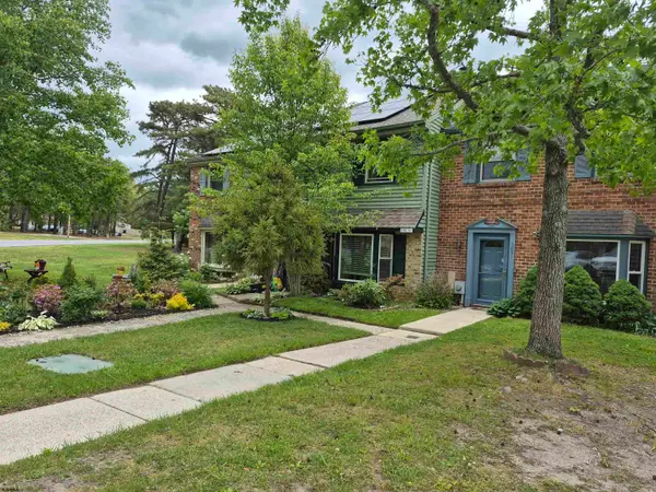 5051 Merion Ct, Mays Landing, NJ 08330