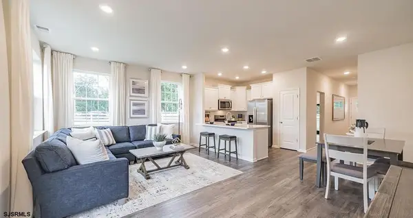 624 Benjamin Ct, Absecon, NJ 08201