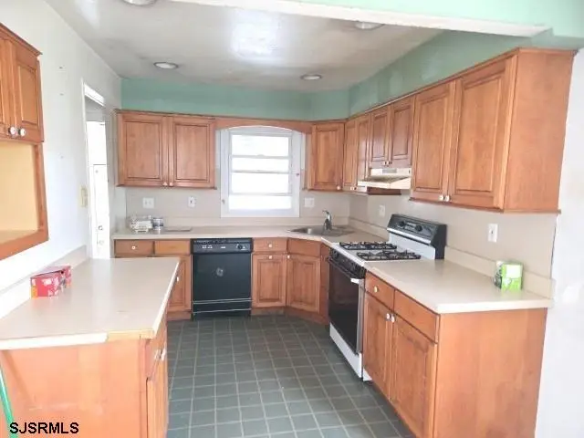 302 Vermont Ave, Egg Harbor, NJ 08234 - #3