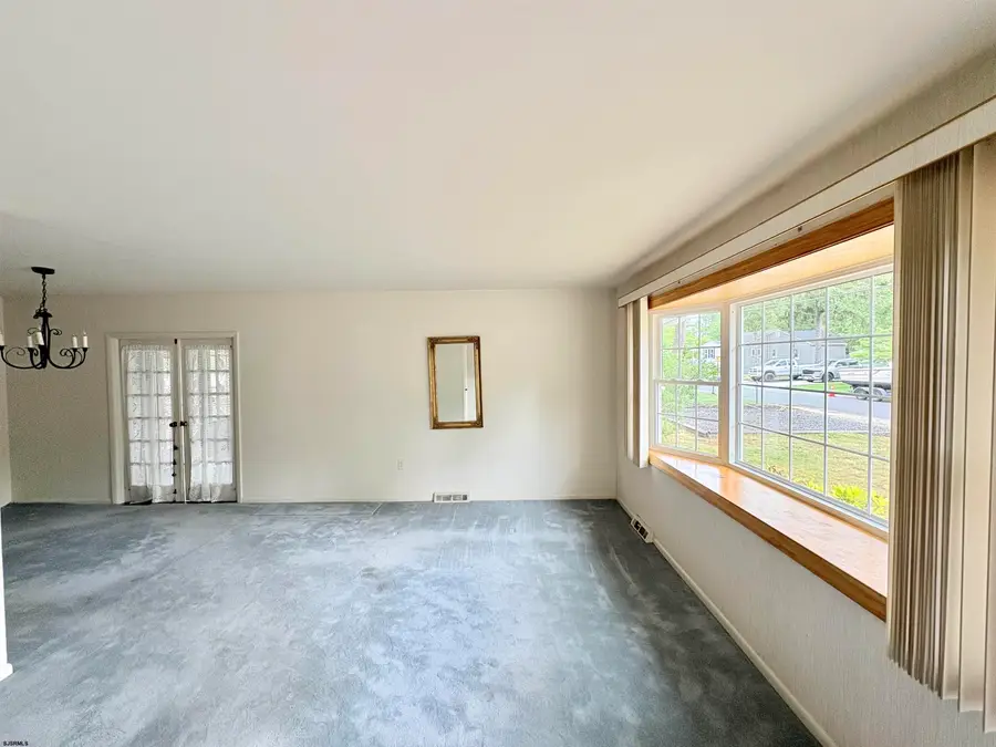 451 S Willow Ave, Pomona, NJ 08205 - #3
