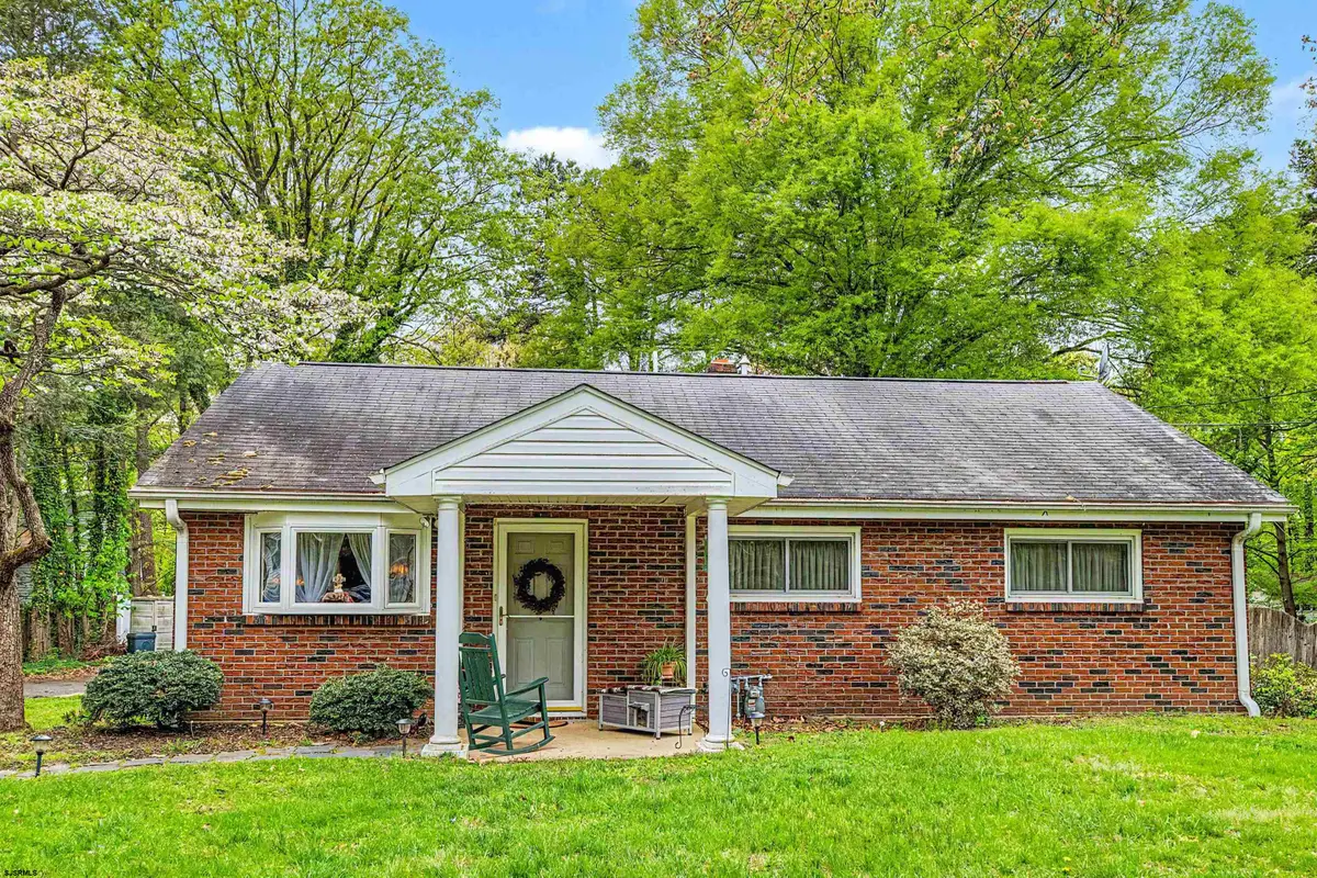 212 Dobson Ln, Cherry Hill, NJ 08003 - #1