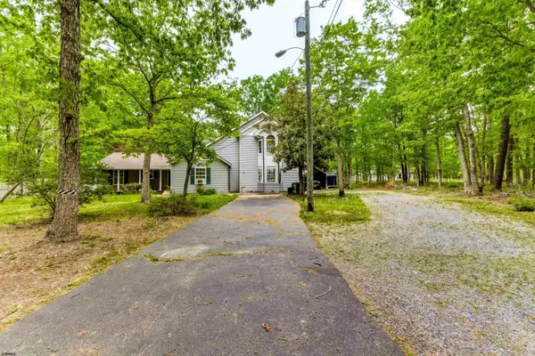 283 Pine Ave, Egg Harbor Township, NJ 08234