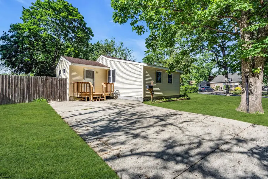 6359 Monmouth Dr, Hamilton, NJ 08330 - #3