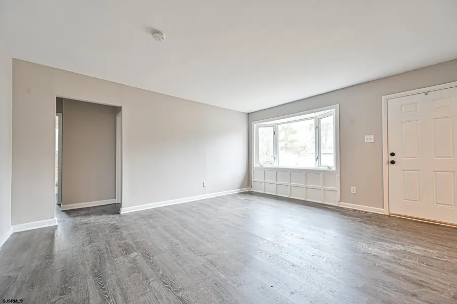 317 E Collings Dr, Williamstown, NJ 08094-9999 - #3
