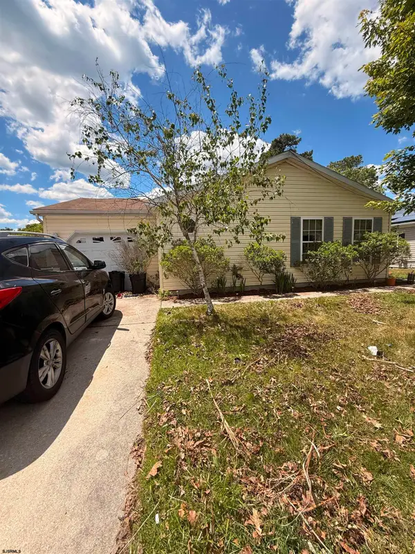 106 Baltusrol Dr, Mays Landing, NJ 08330
