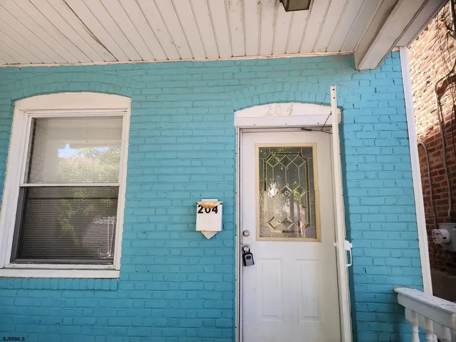 204 N Morris Ave, Atlantic City, NJ 08401 - #2