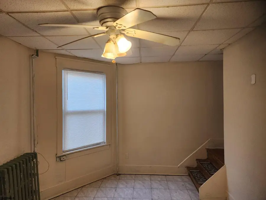 204 N Morris Ave, Atlantic City, NJ 08401 - #3