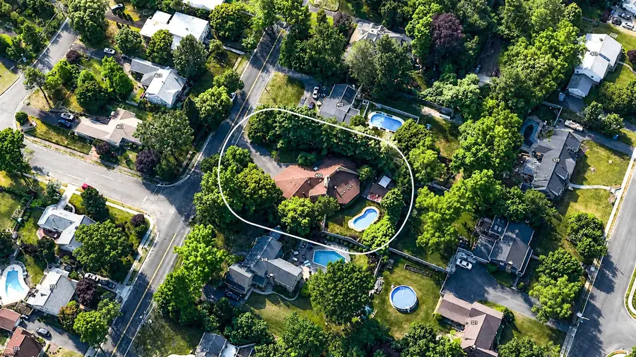 400 Pleasant Valley Ave, Moorestown, NJ 08057 - #3
