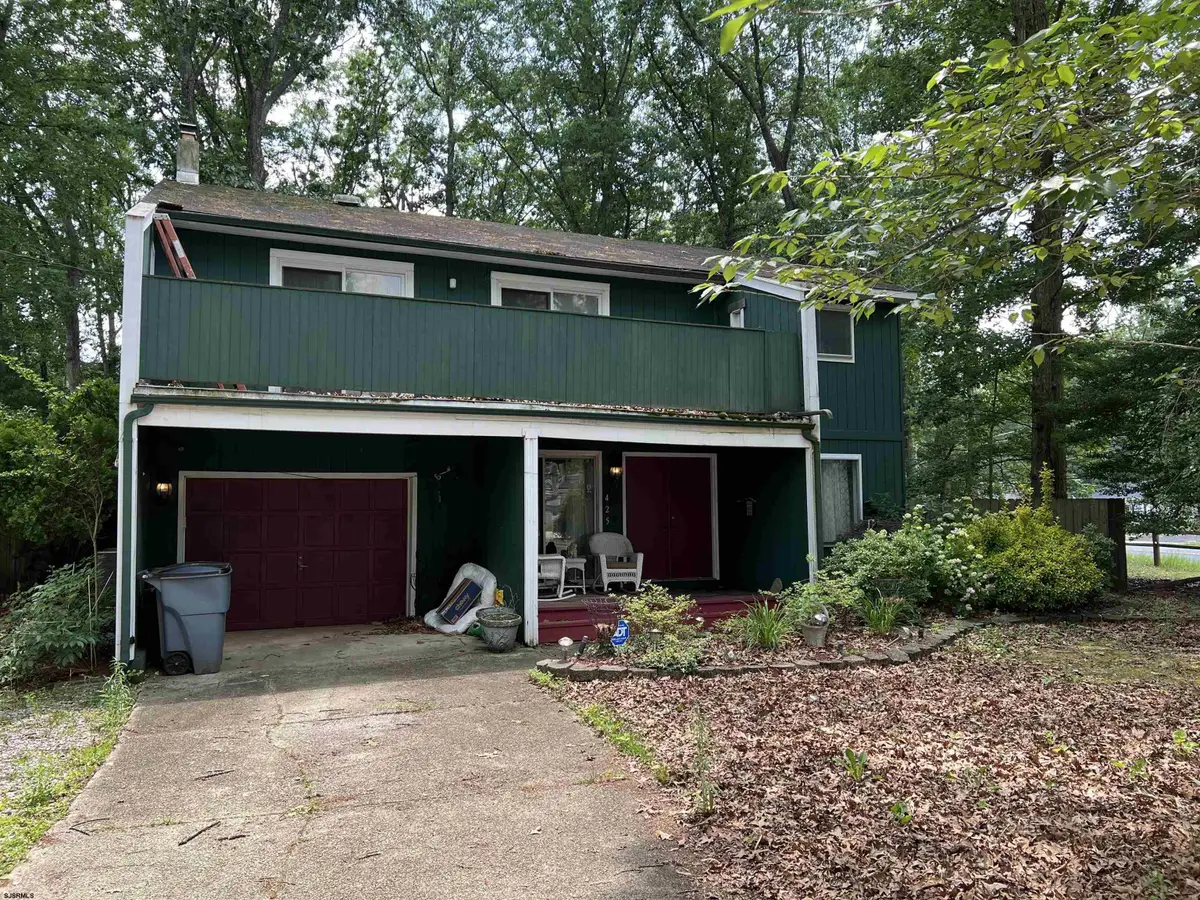 425 W Jefferson Ave, Linwood, NJ 08221 - #1