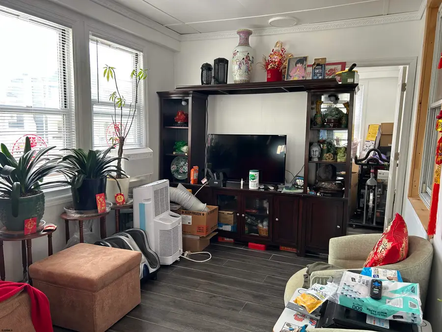 42 S Delancy Pl, Atlantic City, NJ 08401 - #3