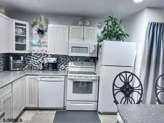 2905 Woodlands Dr #26, Mays Landing, NJ 08330 - #1