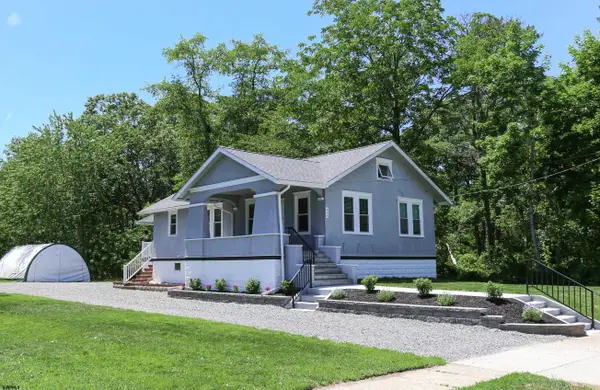412 W Emerick Ave, Egg Harbor City, NJ 08215