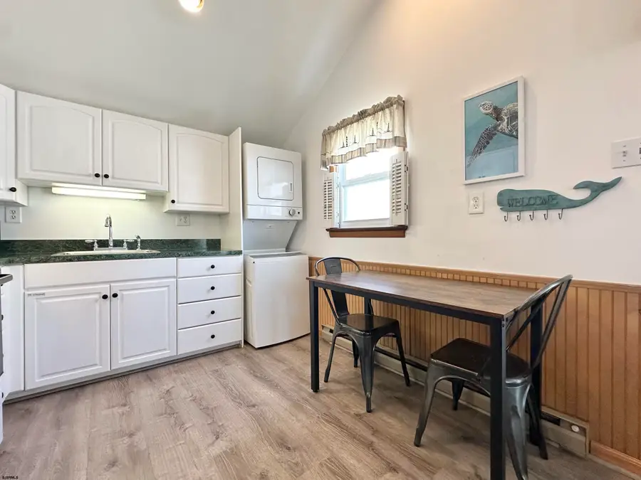 148 E Burk Ave #C, Wildwood, NJ 08260-1647 - #3