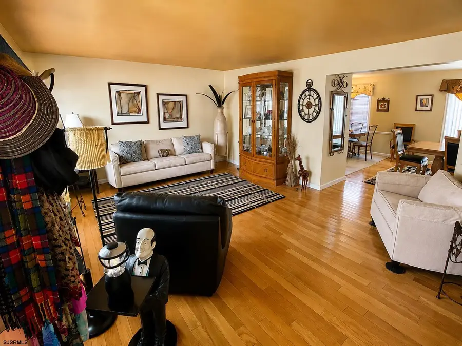 5901 Marshall Avenue, Ventnor Heights, NJ 08406 - #3
