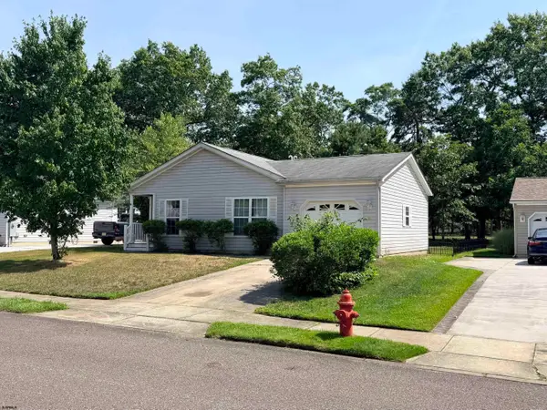 199 Pebble Beach Dr, Mays Landing, NJ 08330