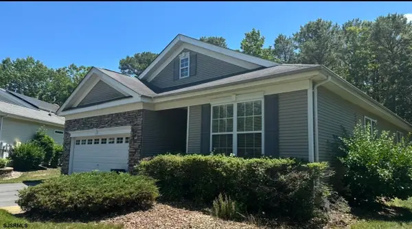 111 Hyannis Ct, Galloway Township, NJ 08205
