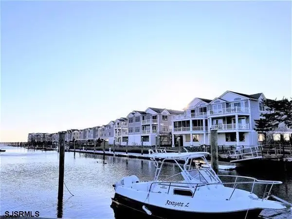 8 Neptune Dr #8, Somers Point, NJ 08244