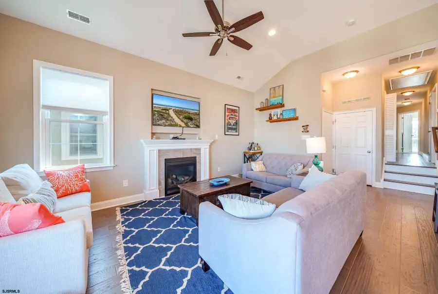 411 Asbury Ave #2, Ocean City, NJ 08226 - #2