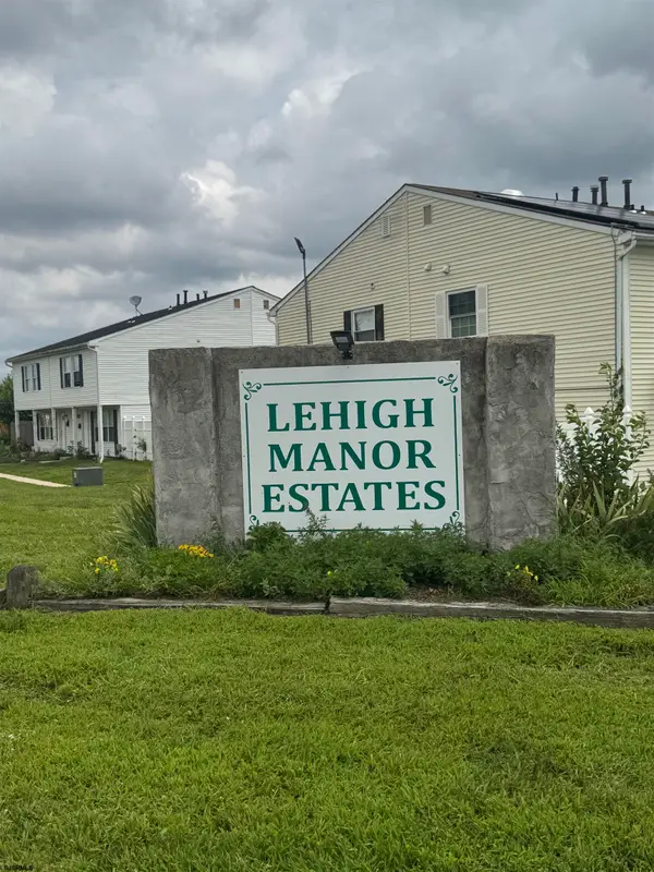 26 Locust Ct, Winslow Township, NJ 08081