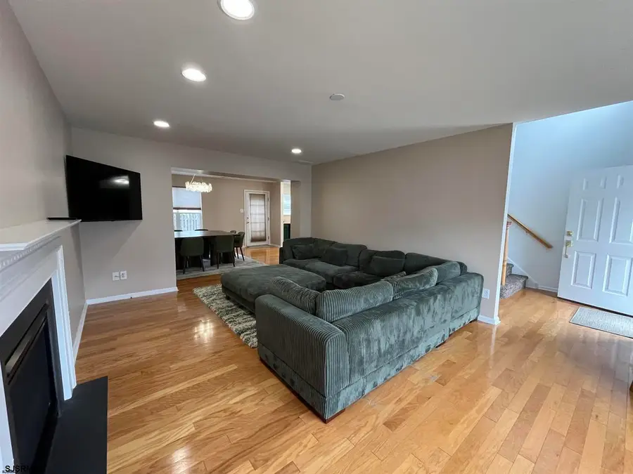 807 N Victoria, Ventnor Heights, NJ 08406 - #3