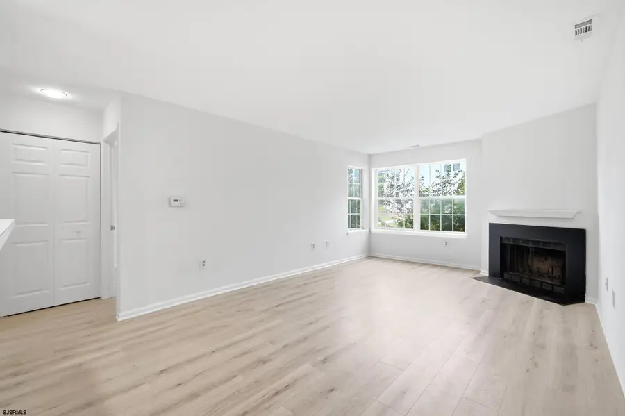 17 Driftwood Ct #17, Smithville, NJ 08205 - #2