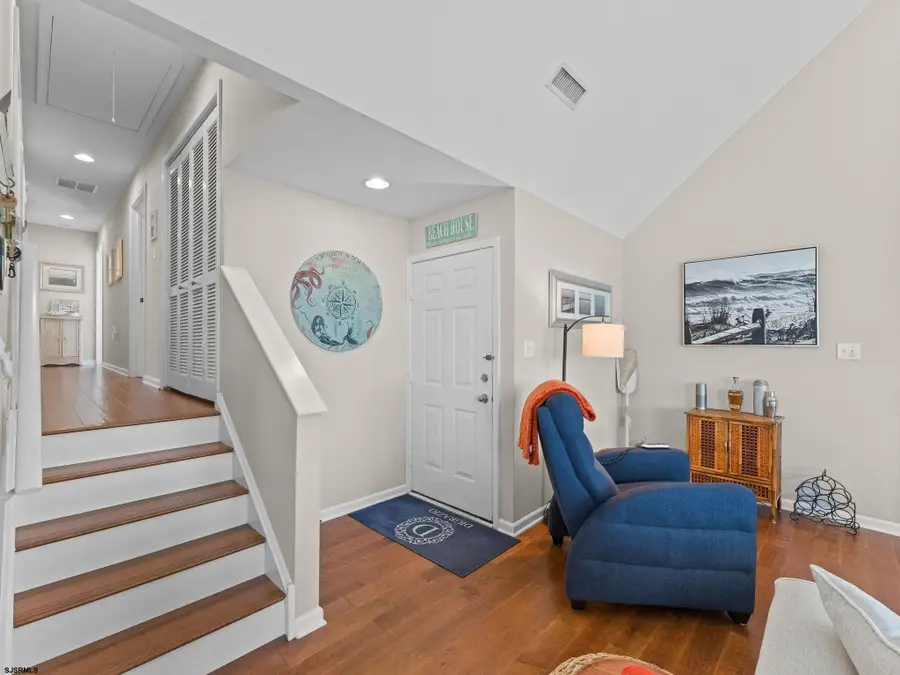 879 4th Street #2nd Floor, Ocean City, NJ 08226 - #3