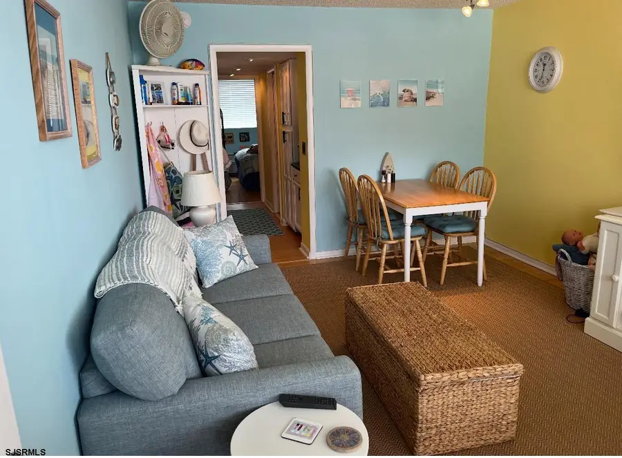 111 S Surrey Ave #104 #104, Ventnor City, NJ 08406 - #2