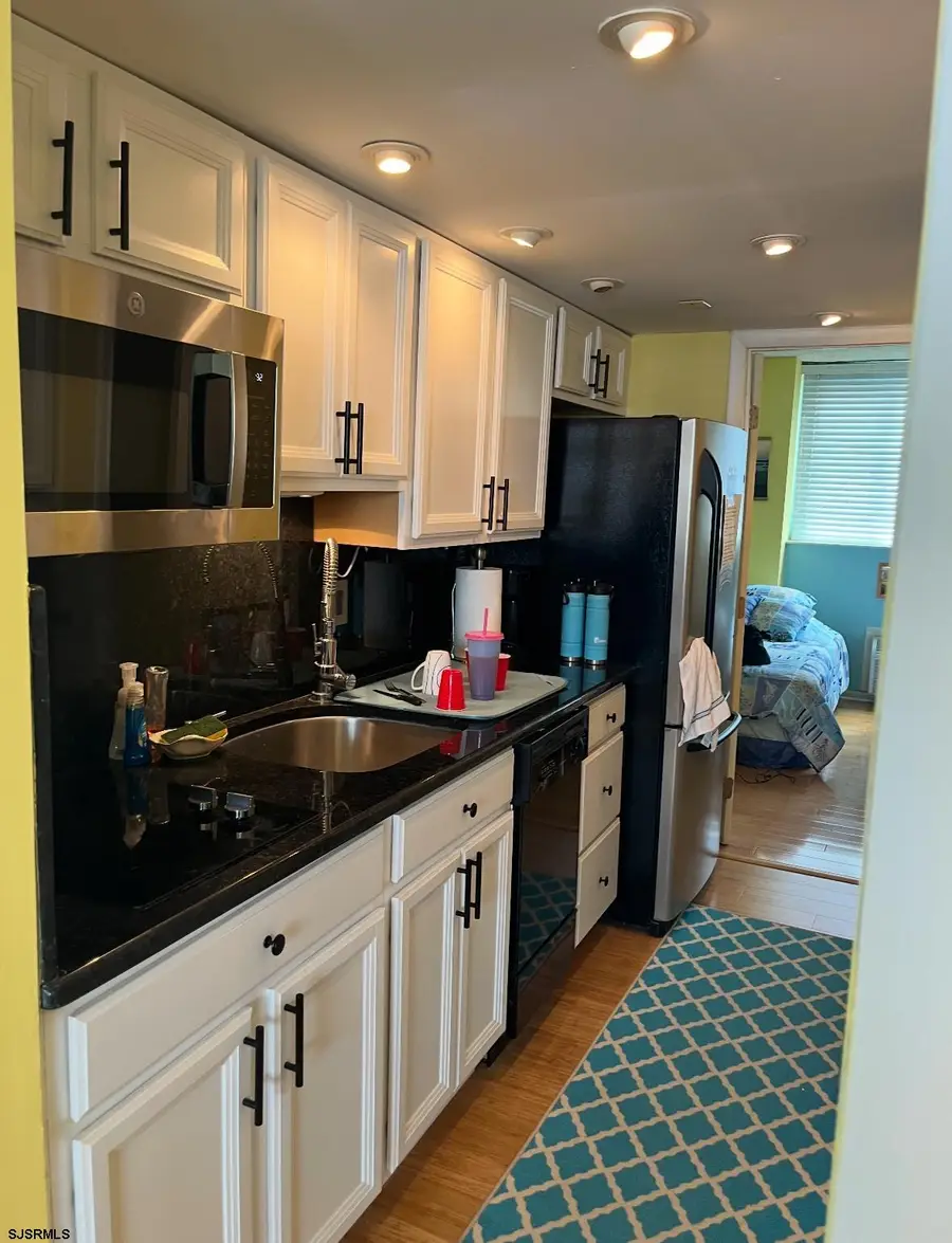 111 S Surrey Ave #104 #104, Ventnor City, NJ 08406 - #3