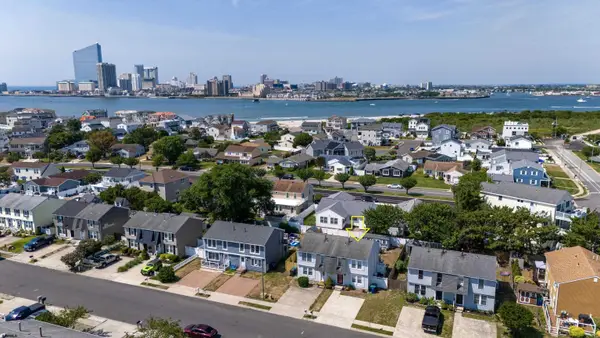 6 Ontario Dr #B, Brigantine, NJ 08203