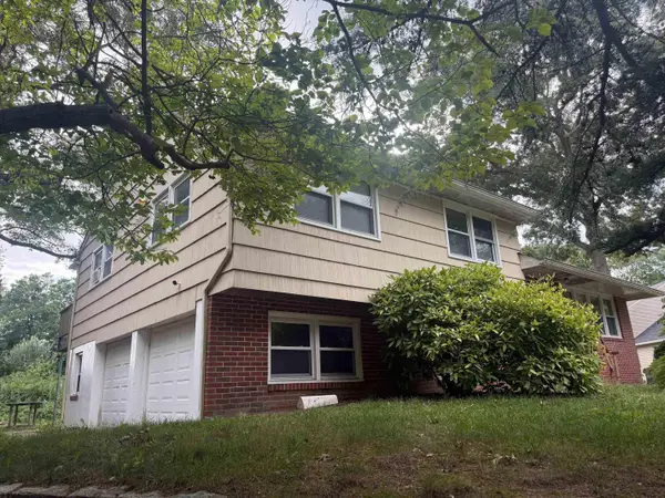 230 E Rosedale Ave, Northfield, NJ 08225