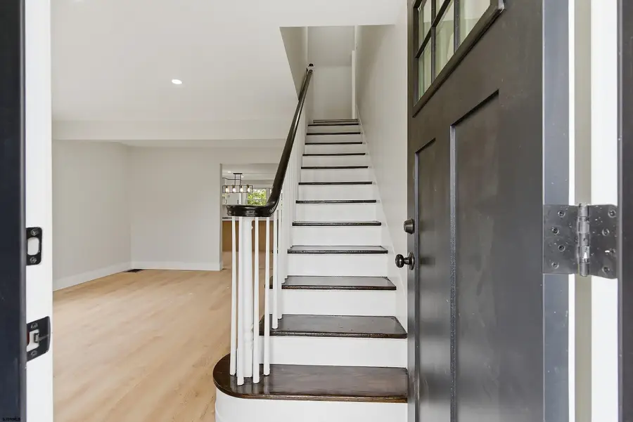 33 Morris Ave, Burlington, NJ 08016 - #2