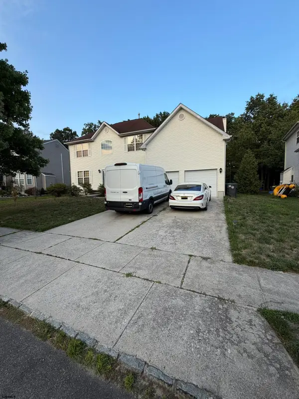 18 Chancellor Park Dr, Mays Landing, NJ 08330