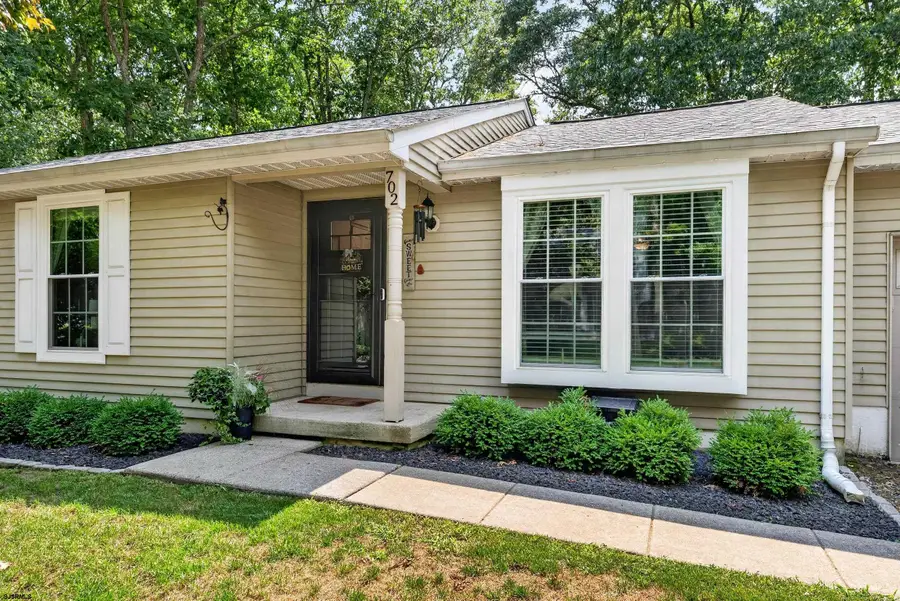 702 Moonraker Ct, Smithville, NJ 08205 - #3