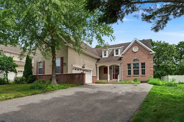 127 Crystal Lake Dr, Egg Harbor Township, NJ 08234