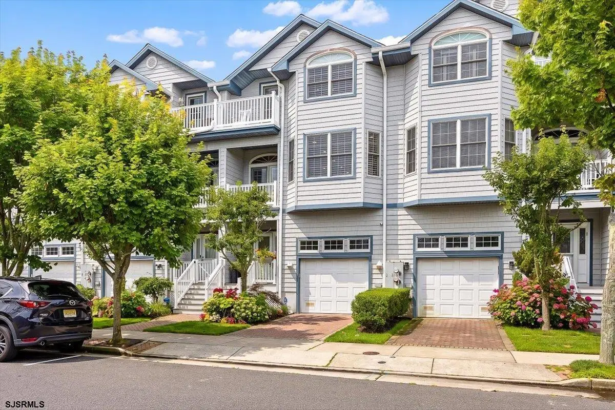 30 S Coolidge Ave, Margate City, NJ 08402 - #1