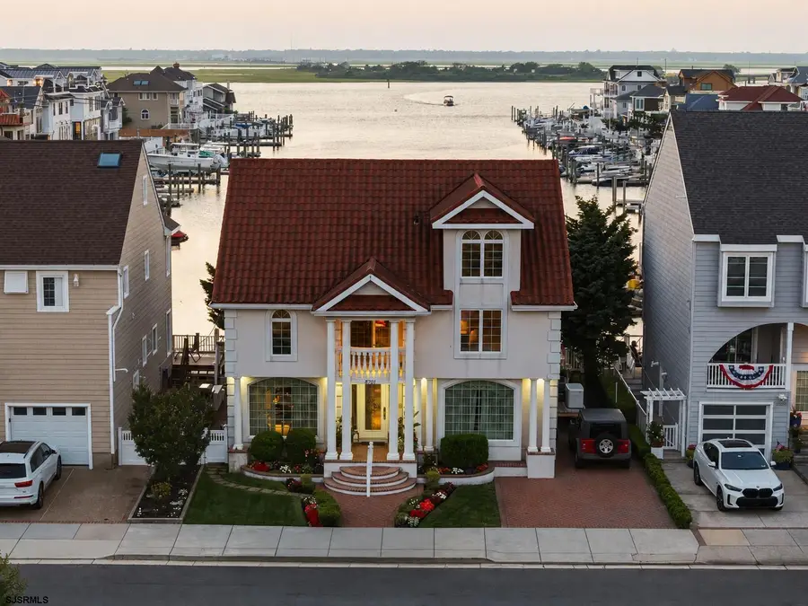 8701 Amherst Ave, Margate City, NJ 08402 - #2