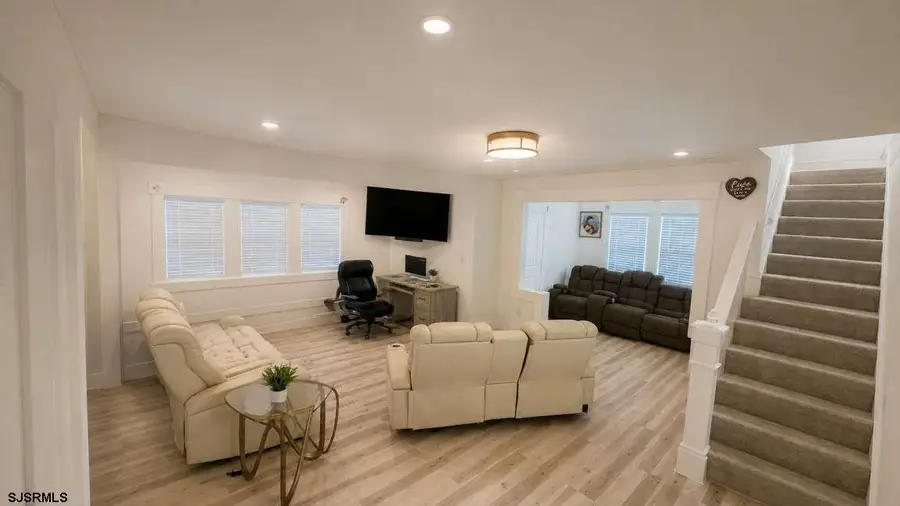 606 E Dickinson Ave, Absecon Highlands, NJ 08205 - #2