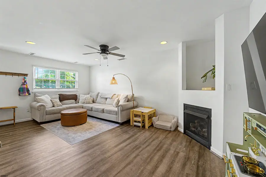 202 Maxwell Ct #202 Maxwell, Egg Harbor, NJ 08234 - #3