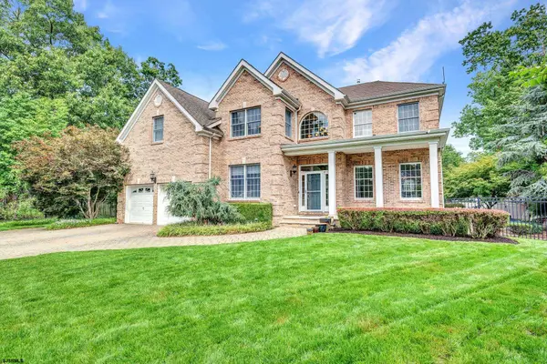 44 Monet Dr, Mays Landing, NJ 08330