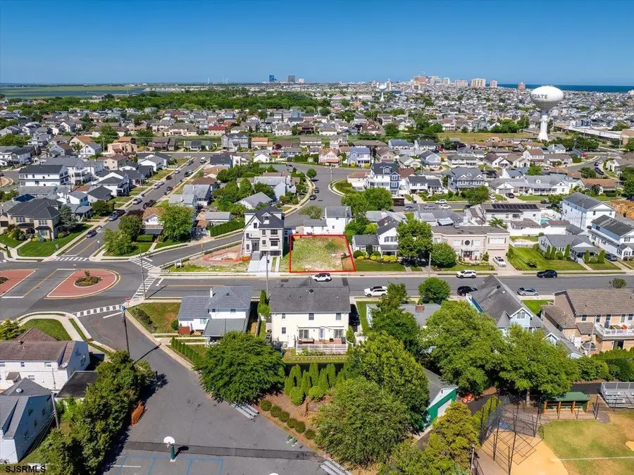 321 N Huntington Ave, Margate City, NJ 08402 - #2