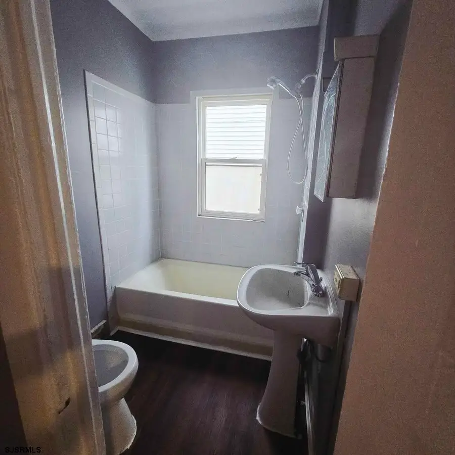 810 N Ohio Ave, Atlantic City, NJ 08401 - #3