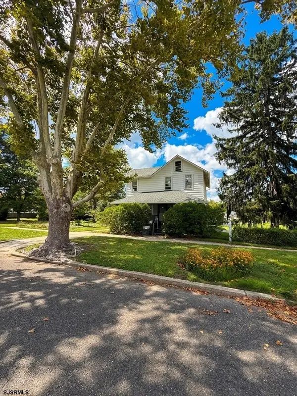 215 Boston Ave, Egg Harbor City, NJ 08215
